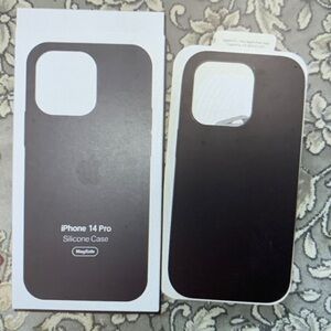 Apple iPhone 14 Pro Silicone Case - Midnight Black